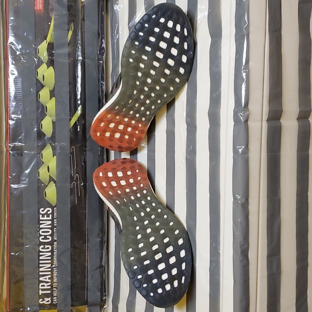 Adidas PureBoost Go - Picture 3 of 5